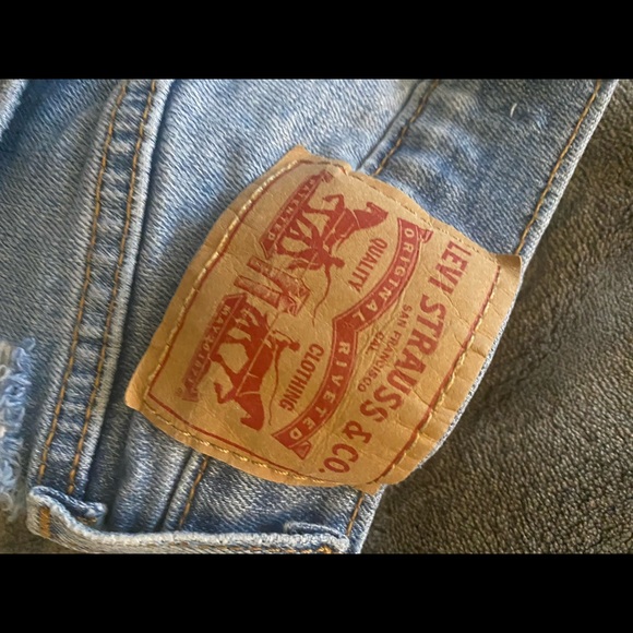 Levi’s wedgie - Picture 3 of 4